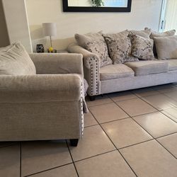 Couch set - Fold Out Bed 