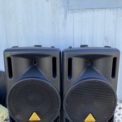 2 behringer  Passive Speaker 12”