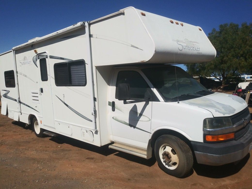 2005 Chevy Motorhome for Sale in Fallbrook, CA - OfferUp