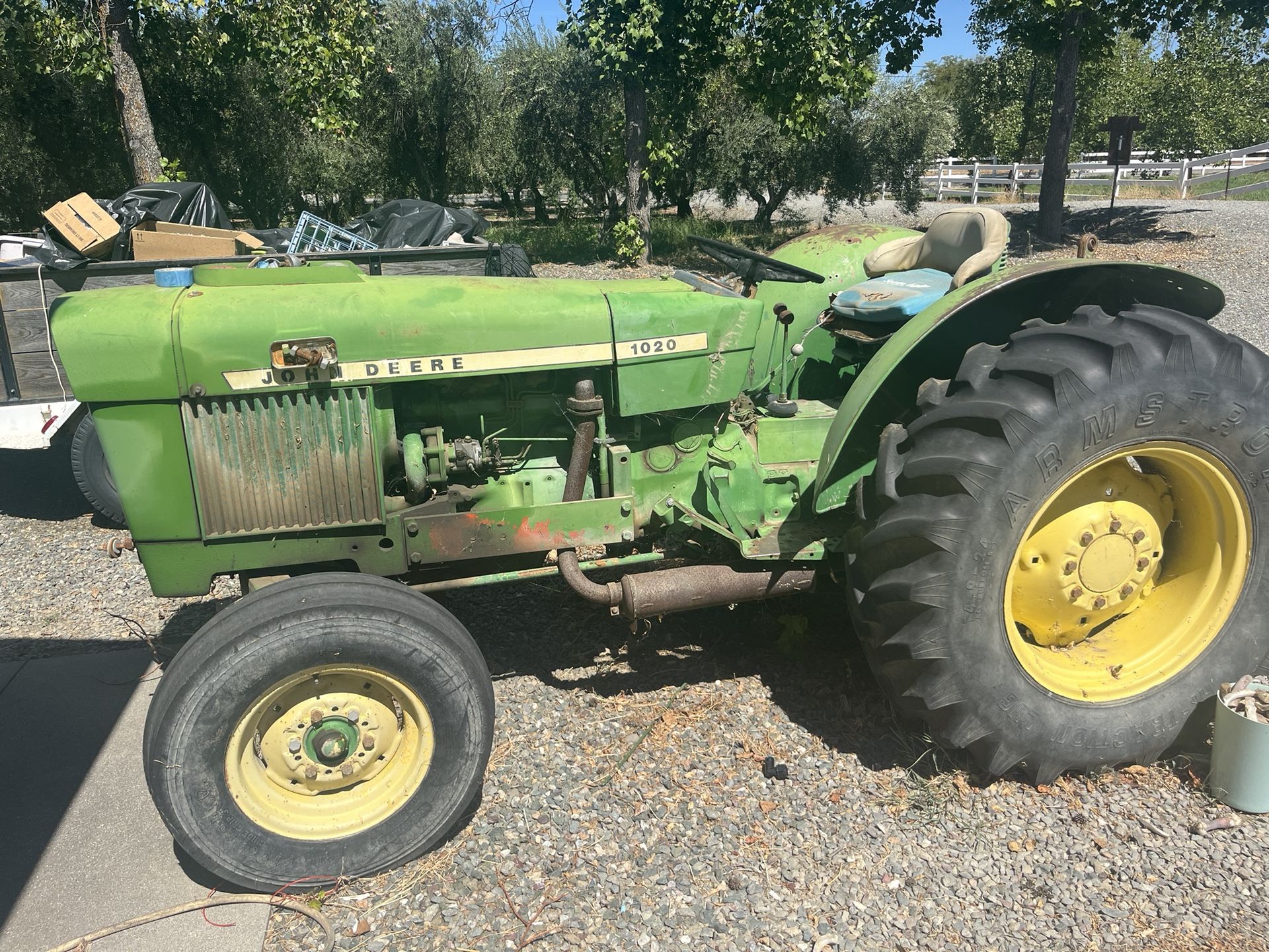 John Deere 1020