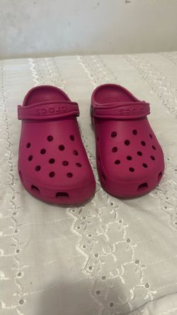 Pink crocs Size 7