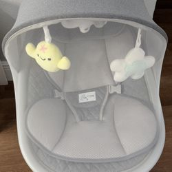 Lovouse Electric Portable Baby Swing with Remote - New
