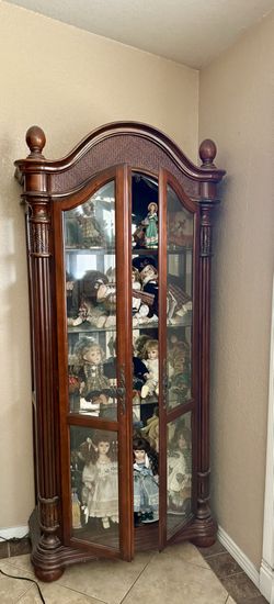 Nice China Cabinet