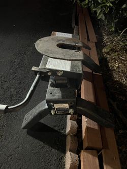 Reese 5th Wheel Hitch