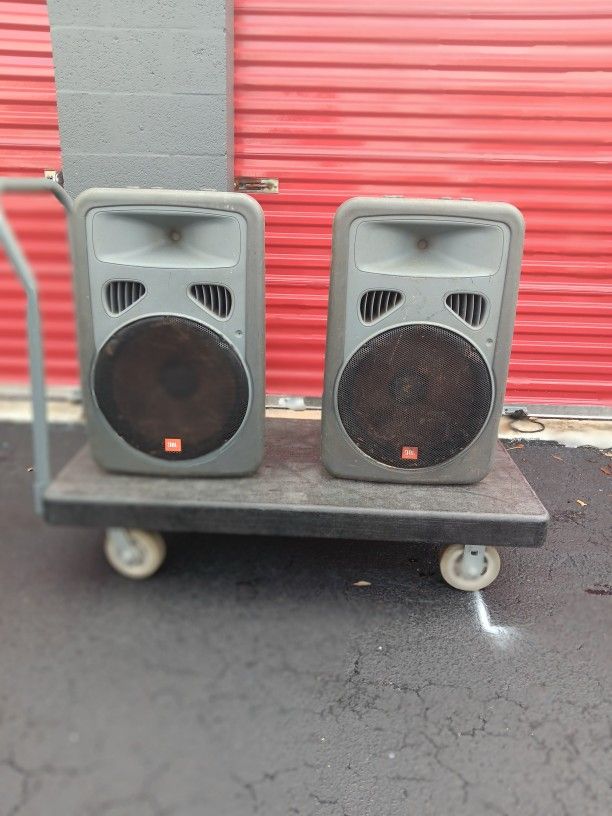 SPEAKER JBL EON ACTIVO 15 INCH EXCELLENT CONDITIONS