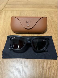 Ray-Ban Meta (Gen 1), Wayfarer, Standard Size Glasses, Matte Black - Like New