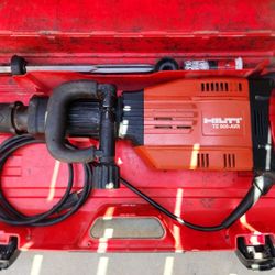 TE 905 AVR Hilti 25lb Jack Hammer