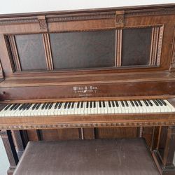 Free Piano