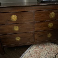 Pier 1 Dresser
