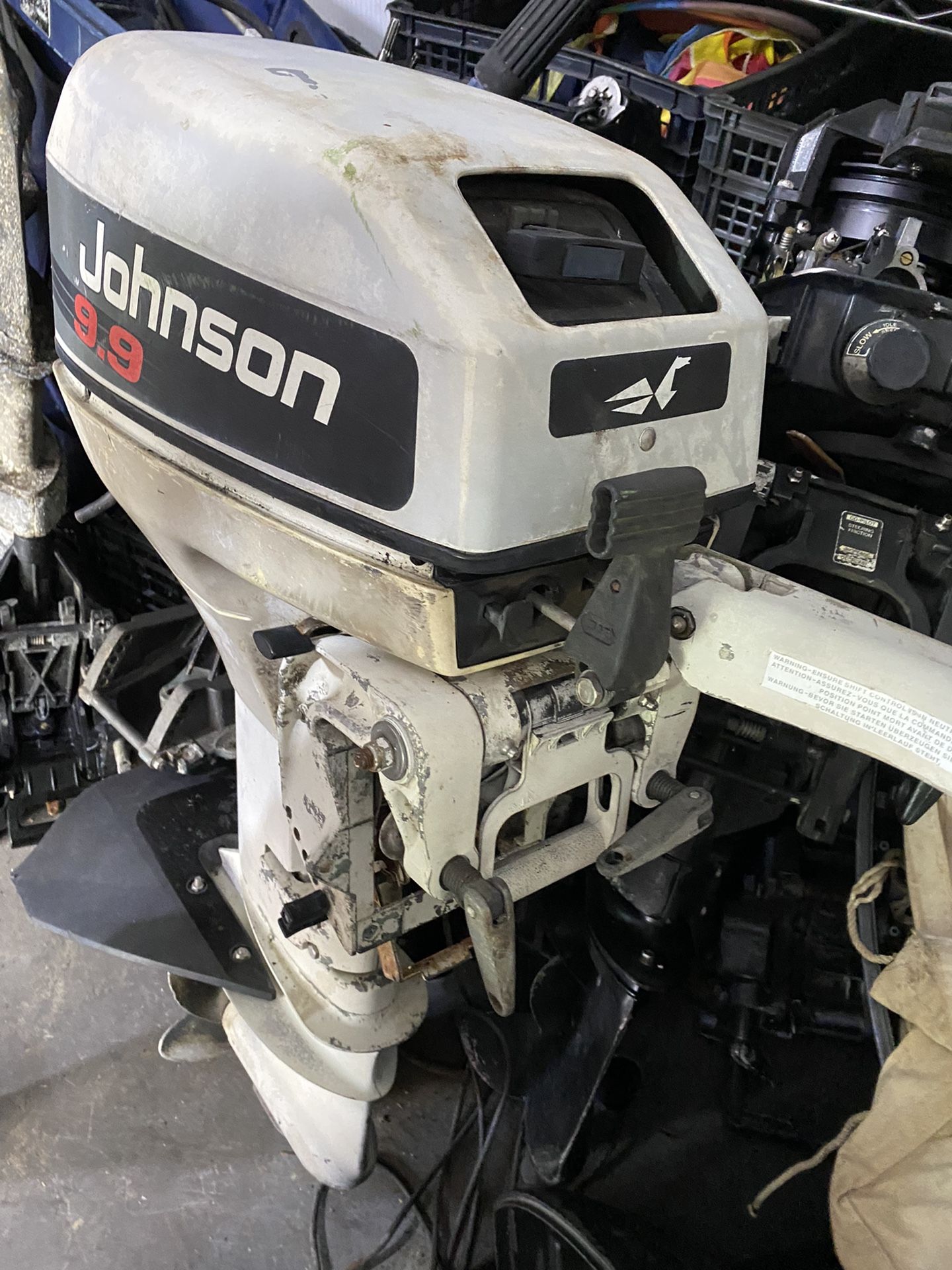 9.9Hp 15Hp Johnson 2 Stroke Outboard Motor Only For Parts Piezas for Sale in Oakland Park, FL