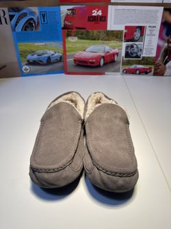 Ugg Men's Ascot Suede Wool Slip On Loafer Slipper- gray- size 10 - great condition