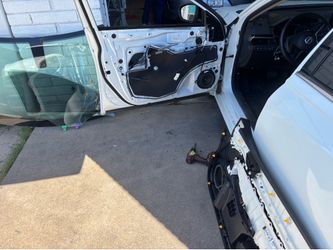 Car door regulator