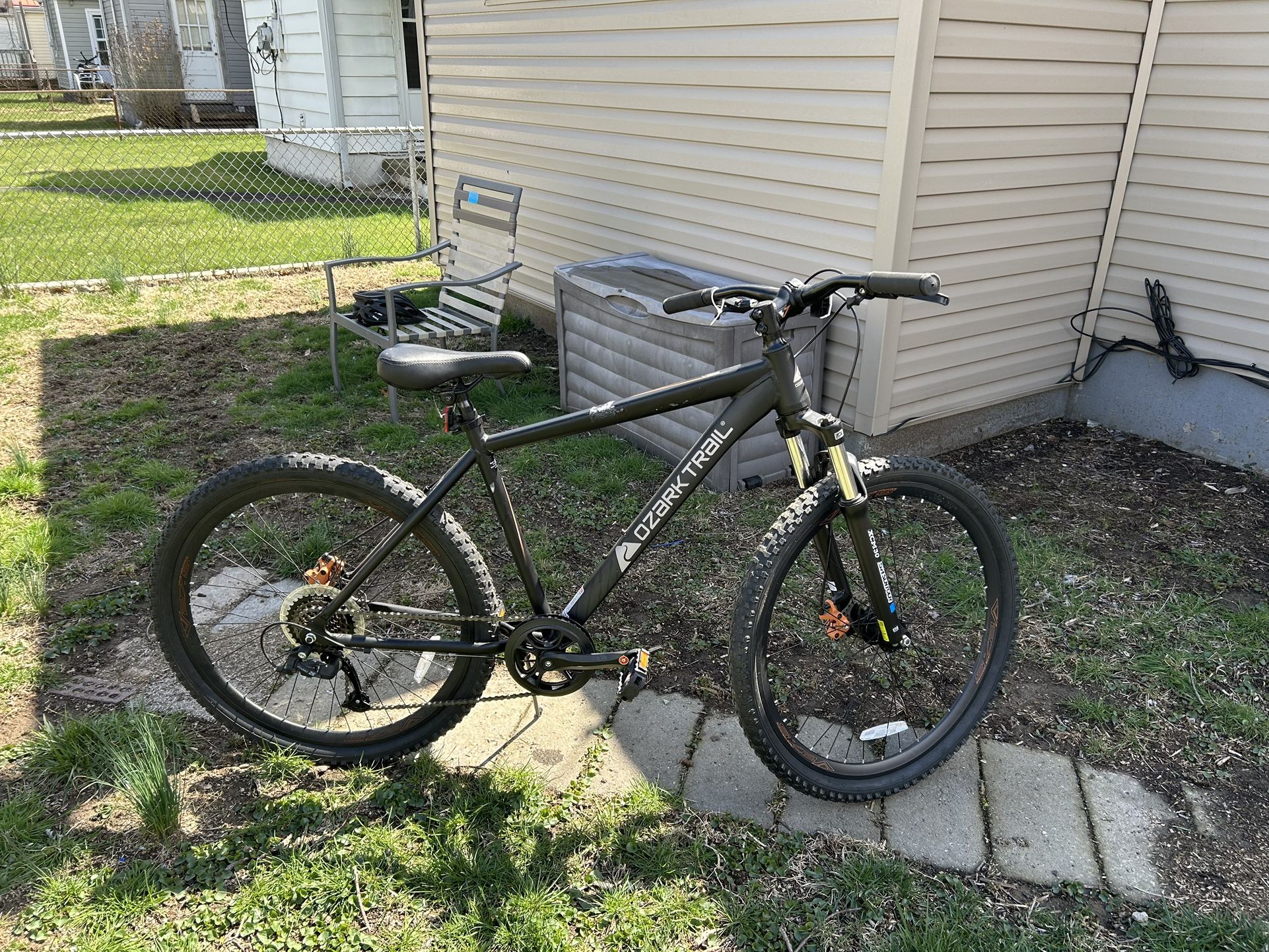 Men’s 26 Or 27” Mountain bike