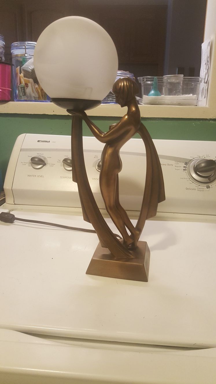 Top collection Modern Art Deco lady lamp statue