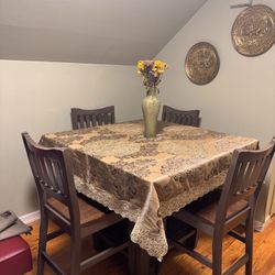 Dining Table 4 Chairs 