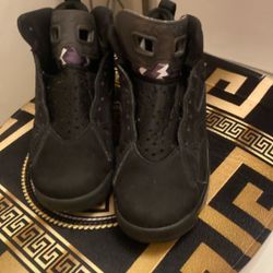 Nikes 5.5