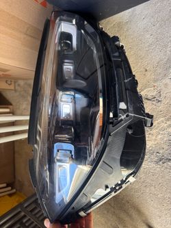 S Class OEM Headlight Assembly Passenger side