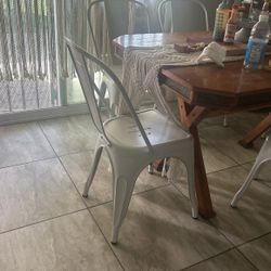 6 White Metal Chairs 