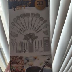 New Kitchen 33 Pieces Set