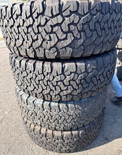 315/70/17 Bfgoodrich Selling a set of 4 tires in excellent condition 🫡