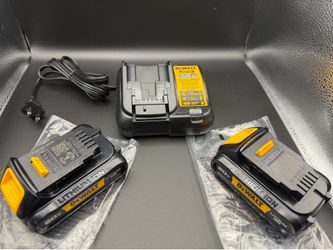 (2)20V MAX 1.5AH BATTERIES/CHARGER