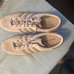 Adidas STADT size 11 Mens