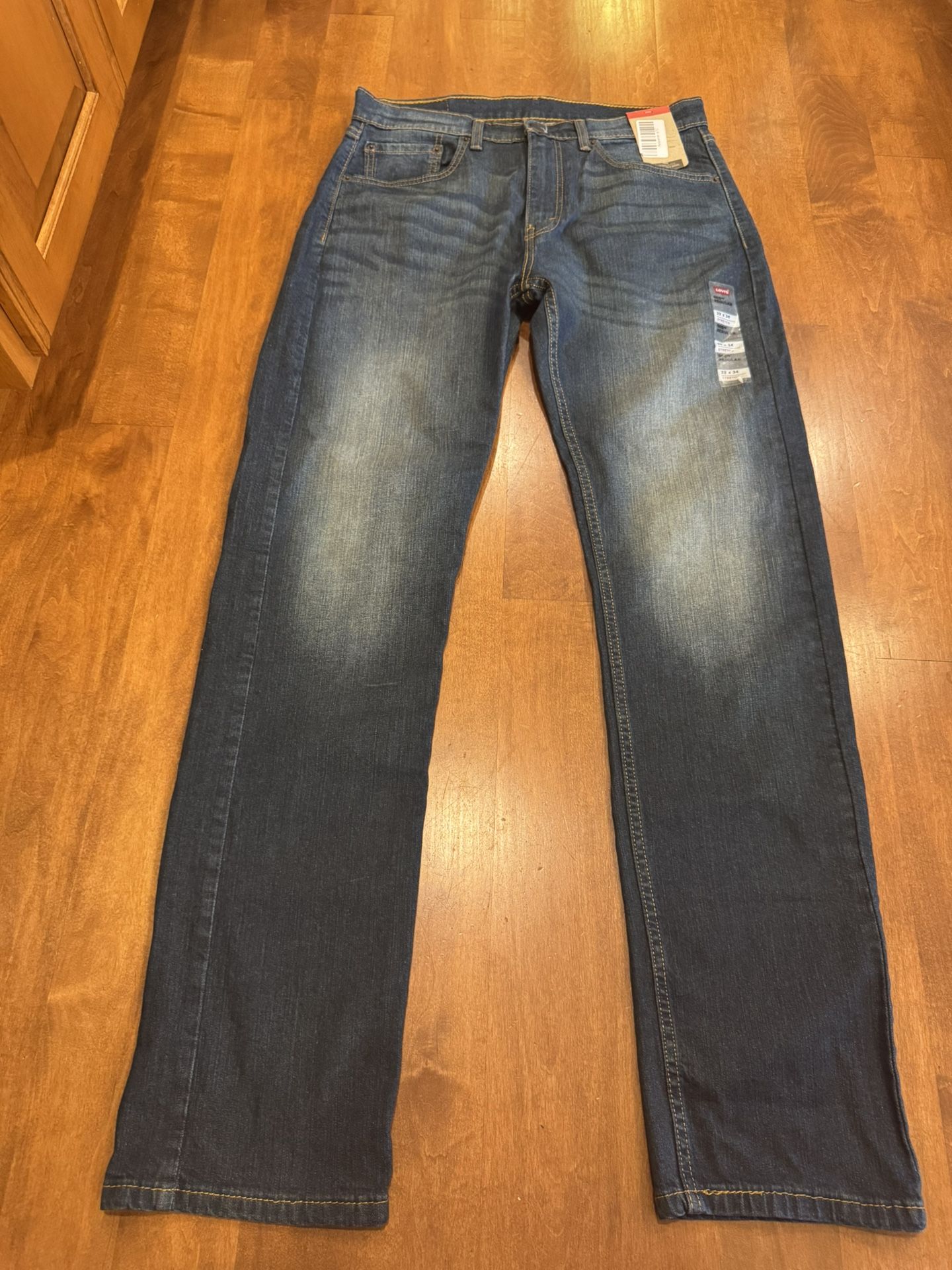 Men’s new with tags Levi’s 505 jeans shipping available