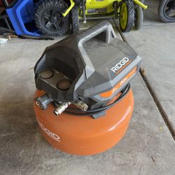 Rigid 6 Gallon Air Compressor