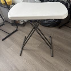 Table – Adjustable Folding TV Tray – 24” to 28” Height