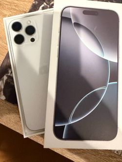 Used Apple iPhone 16 Pro Max (256GB)