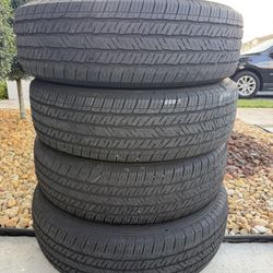 Bridgestone Dueler H/T 245/75 R17