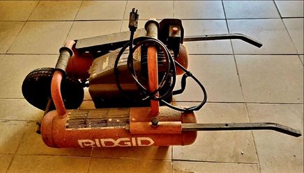 RIDGID 5-Gallon 145 PSI Oil-Lube Wheelbarrow Air Compressor