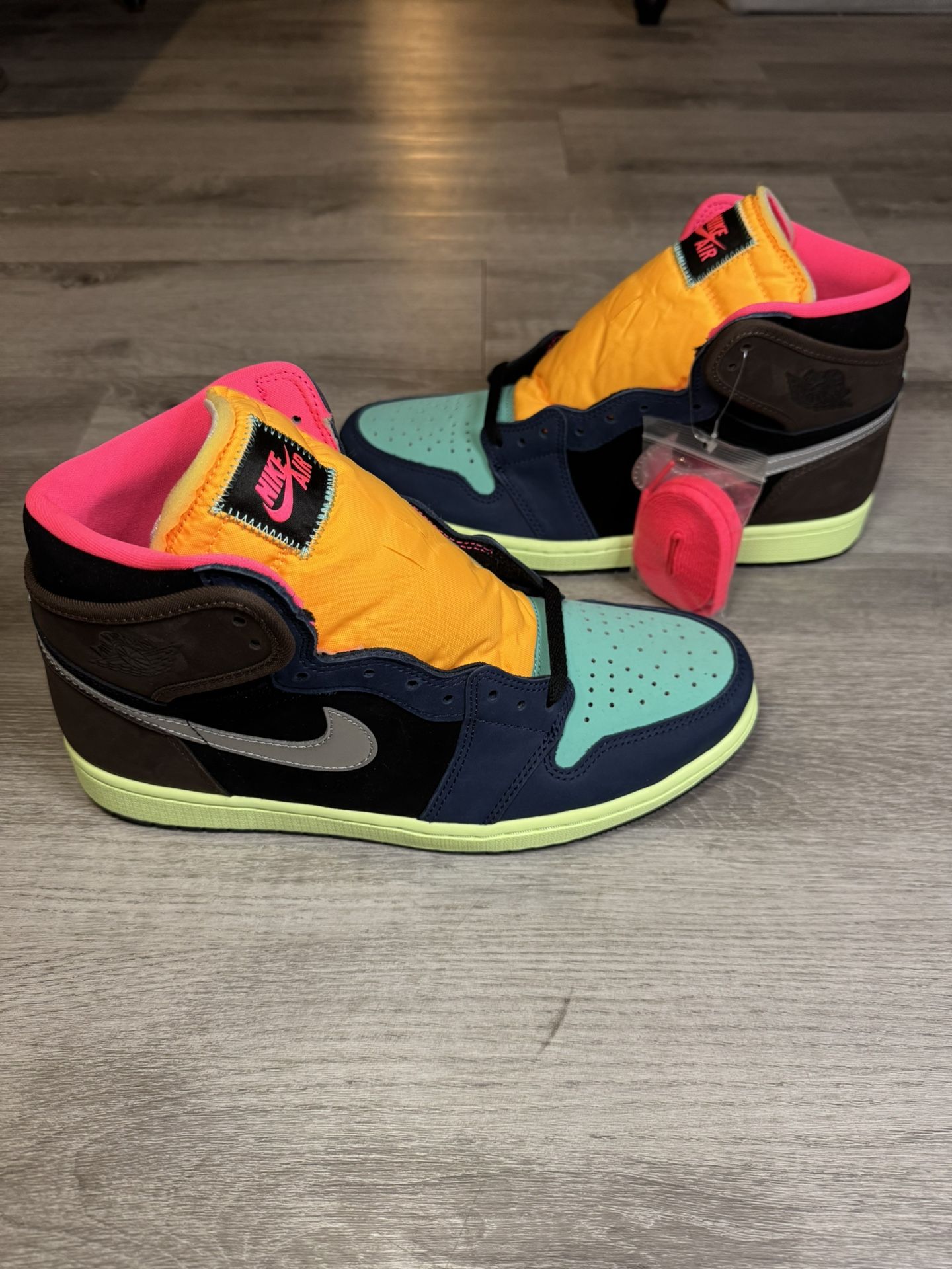 Size 10.5 - Jordan 1 Retro High Tokyo Bio Hack