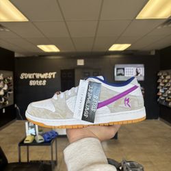Nike Sb Dunk Low Rayssa Leal Size 10.5 Available In Store!