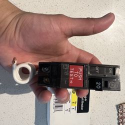 20 Amp Plug In Circuit Breaker