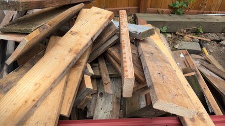 Free scrap wood 2x4 2x6