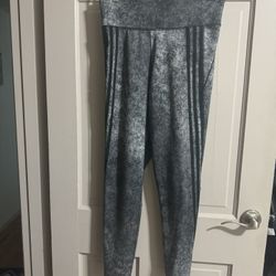 Adidas Aeroready Black Gradient 3 Stripes Womens Athletic Leggings Size Medium 