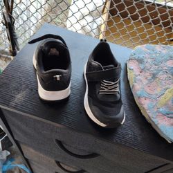 Toddler Boys Black Sneakers Velcro Closer 