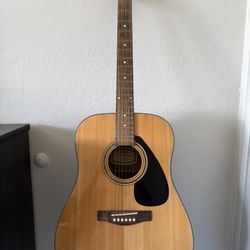 Yamaha Guitar 