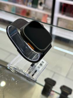 Apple Watch Ultra 2 49mm Pre-owned