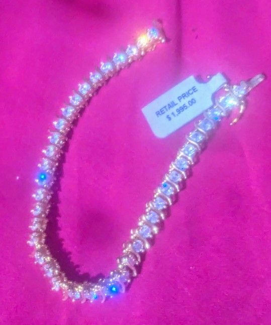 14 K Gold 2.75 carats Diamond Tennis Bracelet NIB