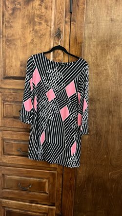 Women’s Dress M
