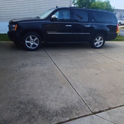 2010 Chevrolet Suburban