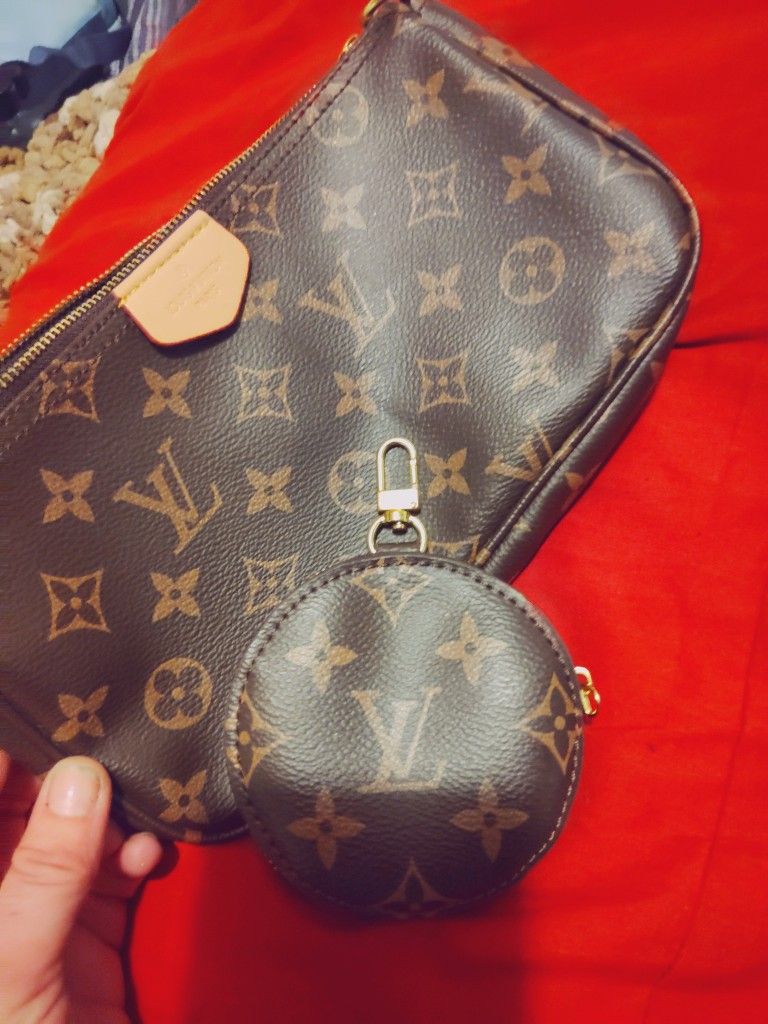 Louis Vuitton Purse And Coin Purse