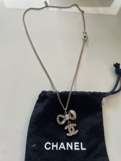 Authentic Chanel CC necklace with Zircons