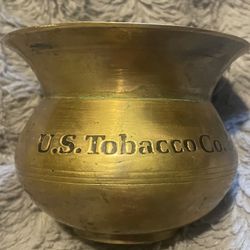 Antique Tobacco Spitting Patoon 