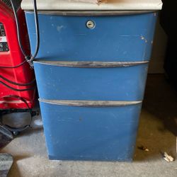 3 Drawer File Cabinet 