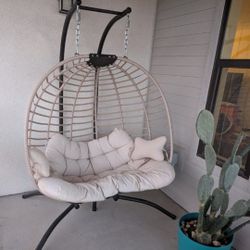 Swinging Patio Chair (2 Seater)