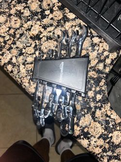 Wrench set - brand new