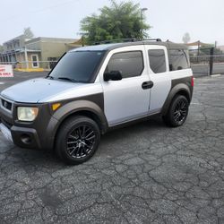 2004 Honda Element